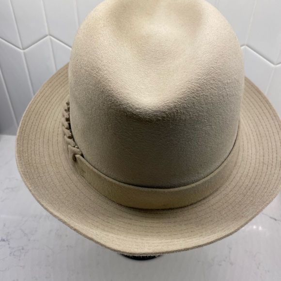 Vintage Golden Coach By Dobbs Cream Hat - Picture 4 of 8